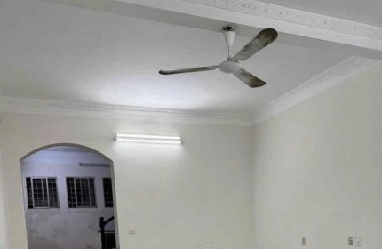Cho thuê nhà làm VP kinh doanh, TT dạy học Phố Hoàng Ngân, 3 tầng, 90m2, MT 5m, 19 Triệu